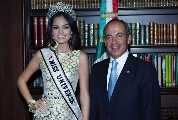 jimenaNavarrete.jpg
